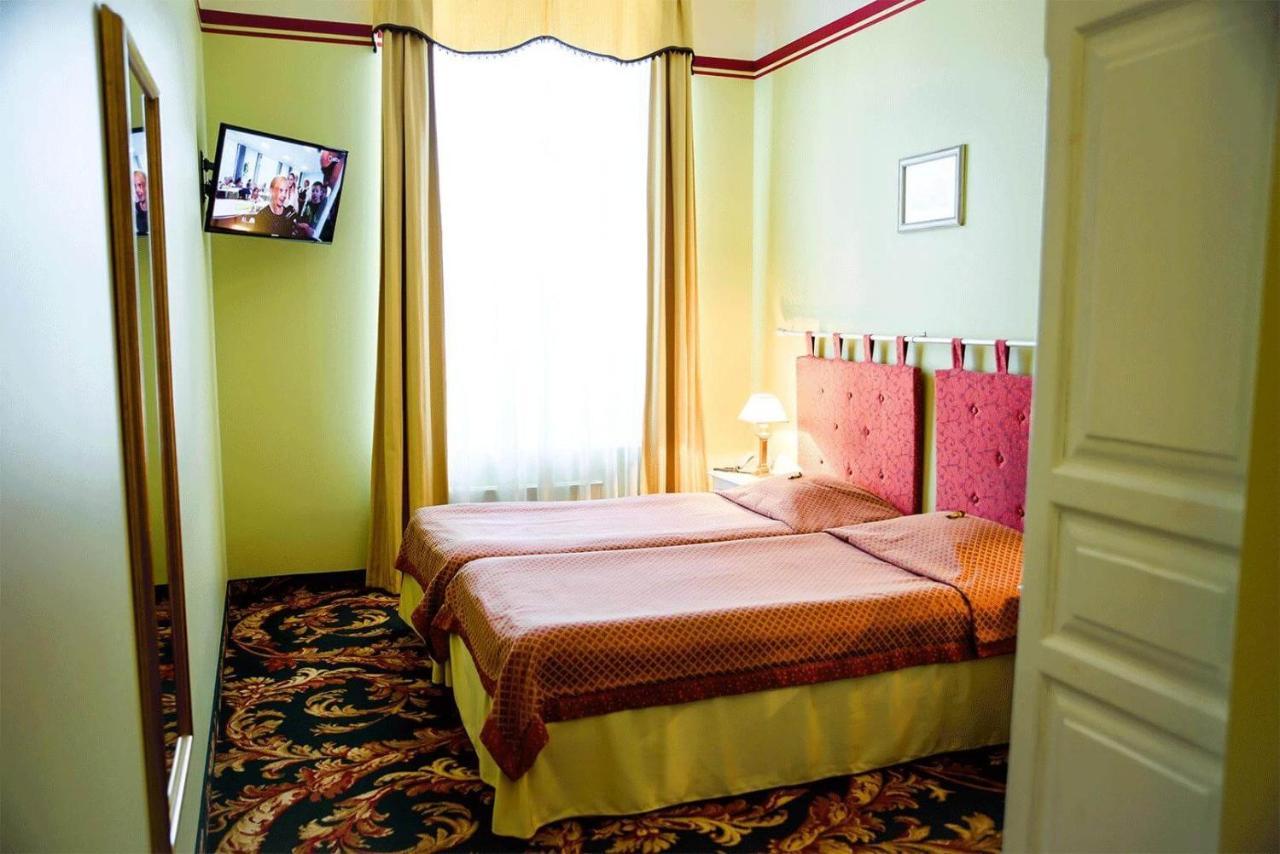 Hotel Metsis *